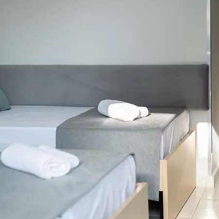 Hotel R&m *