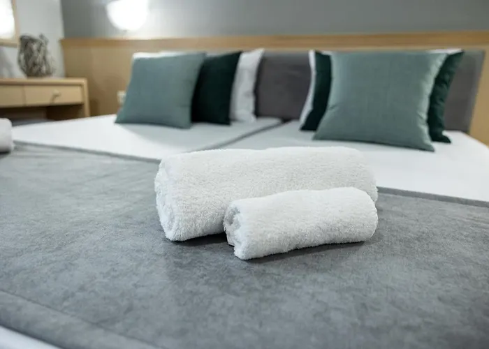 R&m Hotel Olympiakí Aktí