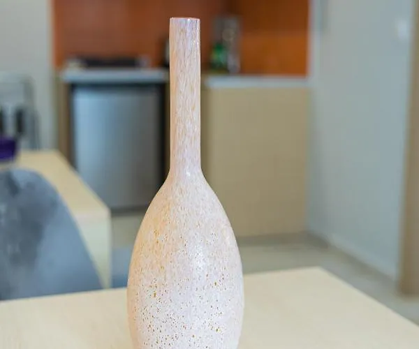 R&m * Olympiakí Aktí