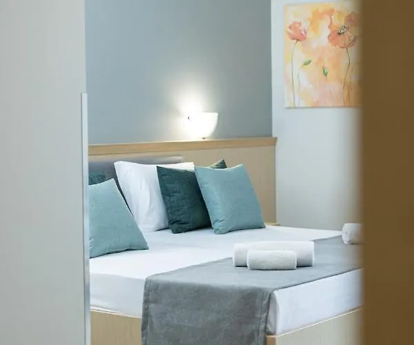 R&m Hotel Olympiakí Aktí